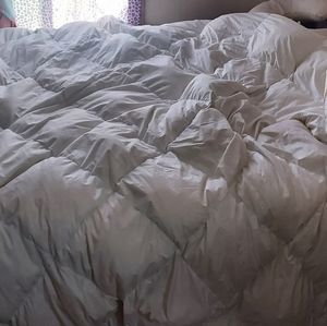 BRAND NEW King Down Comforter